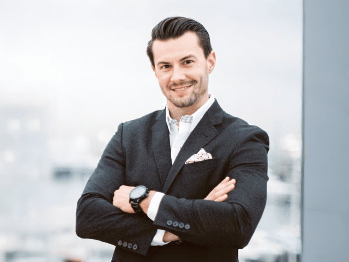 Top Gun Team's Agent-Centric Model Challenges Real Estate Scaling Norms