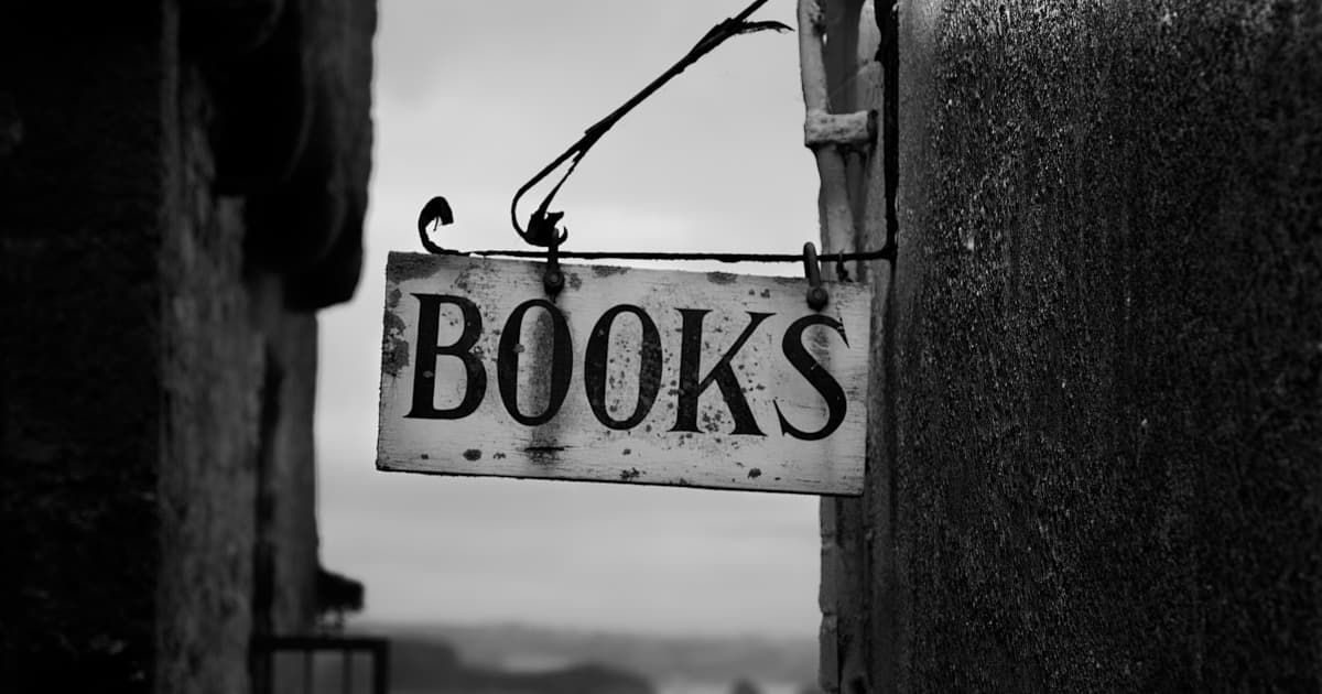 Author Victorya Wright Releases 'God Storys' Collection Documenting Divine Encounters