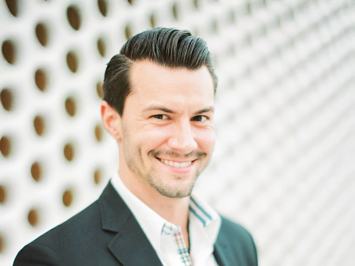 Justin Nimergood Wins Dual Leadership Awards at Epique Realty Gala